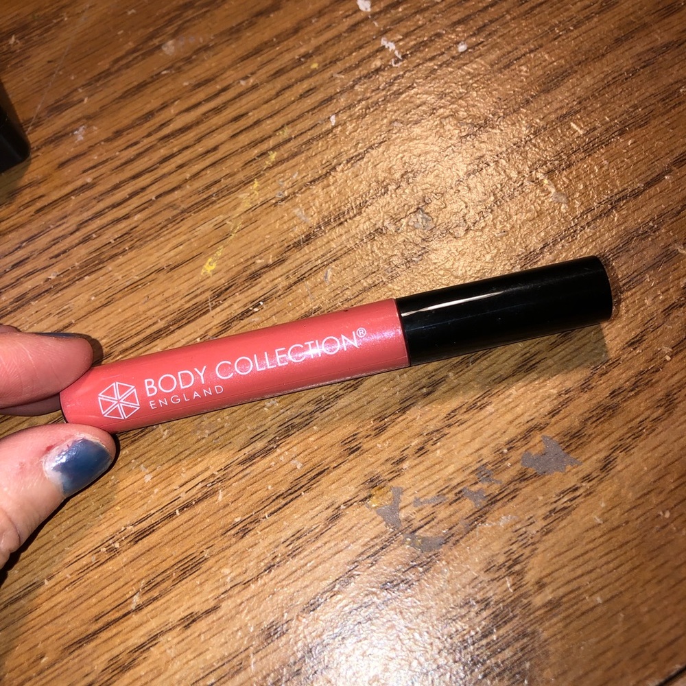 Pink lip gloss